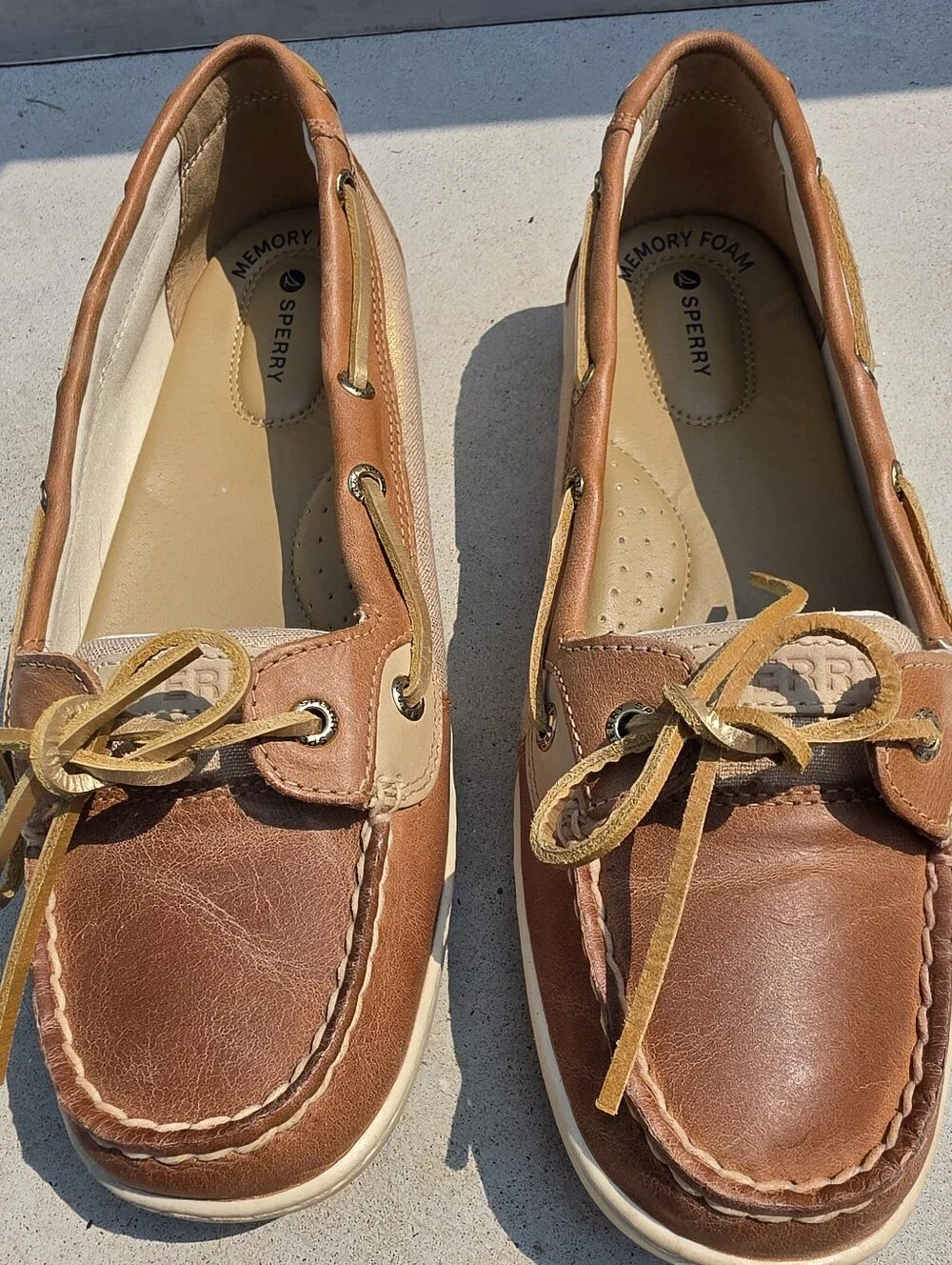 Sperry Women's Brown Leather Boat Shoes with Tan Laces